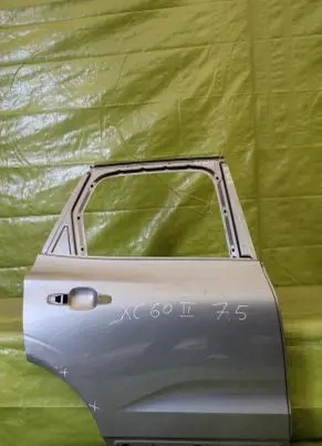 Volvo XC60 Front door 000259
