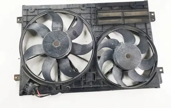 Volkswagen PASSAT B7 Fan set 1K0121205T 1K0121207BC