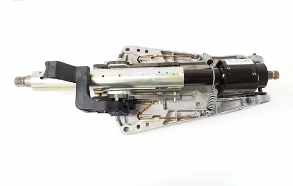 Mercedes-Benz SLK R172 Steering column universal joint A1724600216