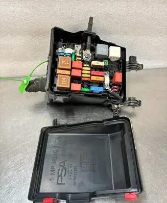 Fuse box set