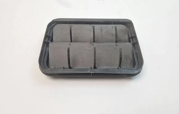 Renault Zoe Quarter panel pressure vent 7700838358