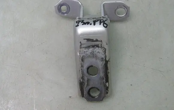 Suzuki SX4 S-Cross Front door upper hinge SCROSS