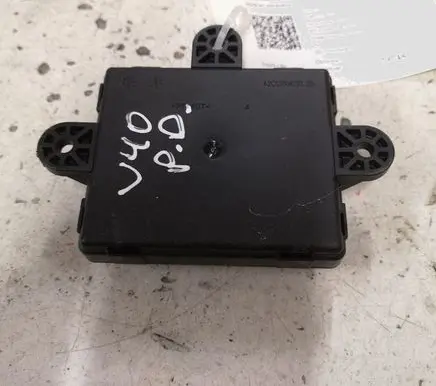 Volvo V40 Door control unit/module 31394041
