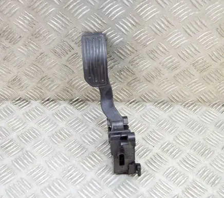 Nissan Juke I F15 Accelerator throttle pedal 180024DA0B