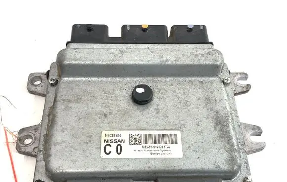 Nissan Qashqai Engine control unit/module ECU MEC93-610