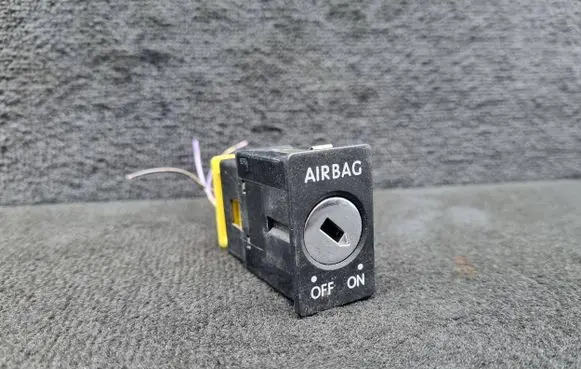 Audi A8 S8 D3 4E Passenger airbag on/off switch 5P0919237