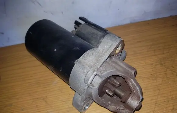 Audi A6 S6 C5 4B Starter motor 0001108174 078911023D