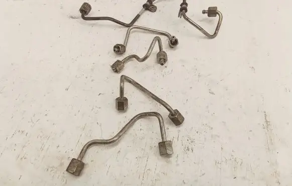 Audi A4 S4 B8 8K Fuel injector supply line/pipe 