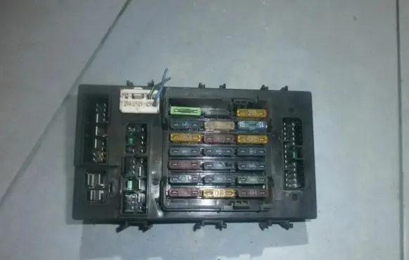 KIA Clarus Fuse box set