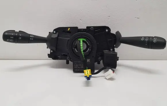 Dacia Sandero Wiper turn signal indicator stalk/switch 255671274R E11811200 479452659R