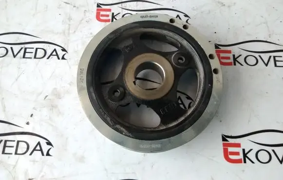 Toyota Verso Crankshaft pulley 134080R030