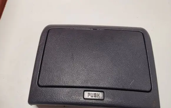 Hyundai Santa Fe Cup holder back 