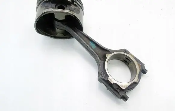 Opel Astra G Piston with connecting rod 13101850