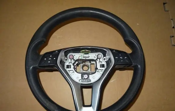 Mercedes-Benz B W246 W242 Steering wheel