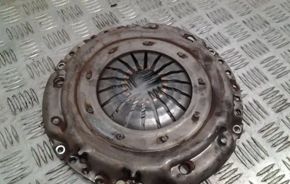Skoda Fabia Mk1 (6Y) Pressure plate 045141025A