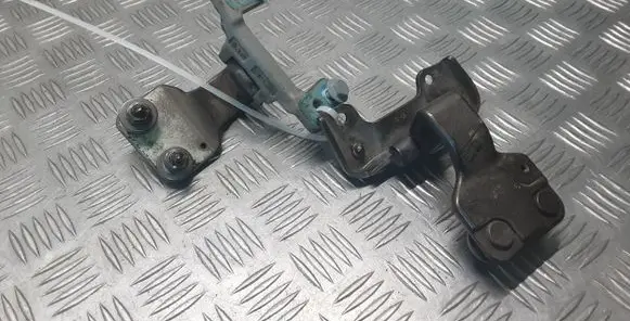 Mercedes-Benz E W212 Tailgate/trunk/boot hinge