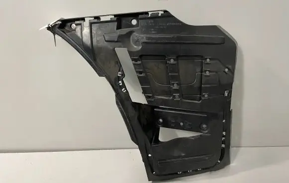BMW Z4 E89 Rear bumper mounting bracket 7192043