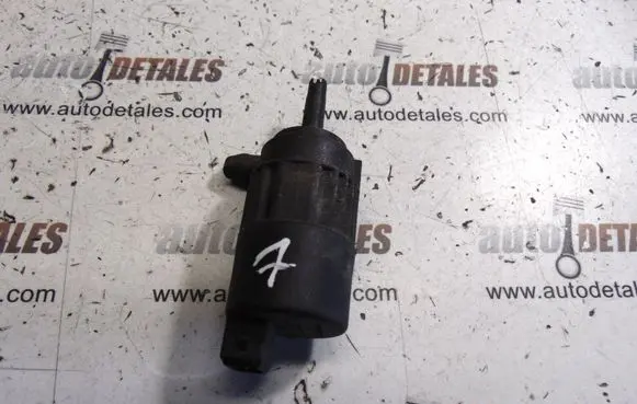 Mitsubishi Space Star Windscreen/windshield washer pump