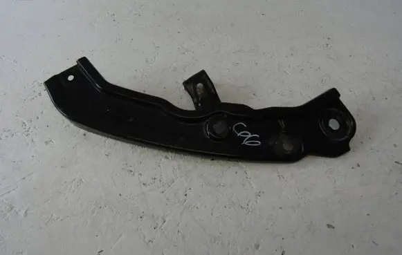 Skoda Scala Headlight/headlamp mounting bracket 657805931