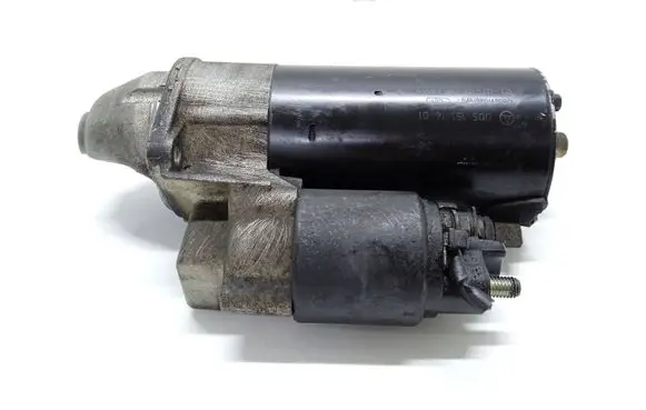 Mercedes-Benz A W168 Starter motor 0051511601 0001115008