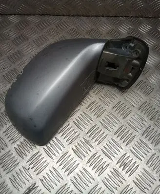 Hyundai Trajet Front door electric wing mirror