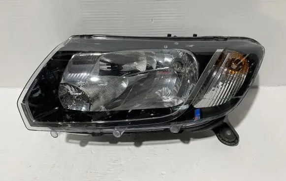 Dacia Sandero Headlight/headlamp 260608494R