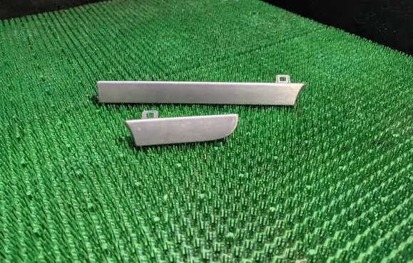 Volkswagen Touran I Dashboard glove box trim 1T1858417C
