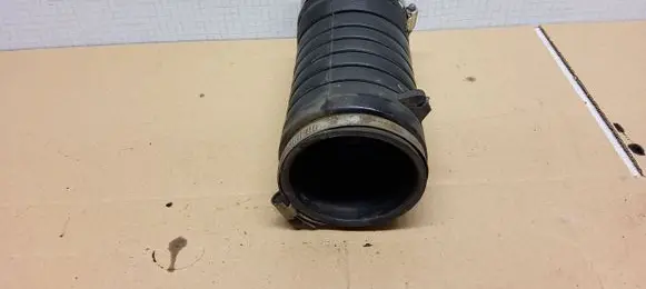 Volkswagen Multivan T4 Air intake hose/pipe 074129627