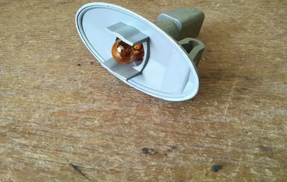 Peugeot 407 Front fender indicator light 9680057480