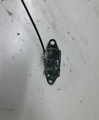 Alfa Romeo 159 Trunk lock loop 