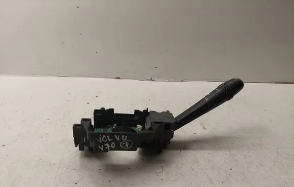 Volvo V70 Wiper control stalk 8691545 31268579