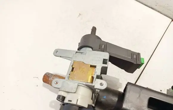 Volvo S60 Ignition lock 8673073