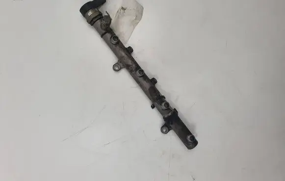 Audi A8 S8 D3 4E Fuel main line pipe 057130090L