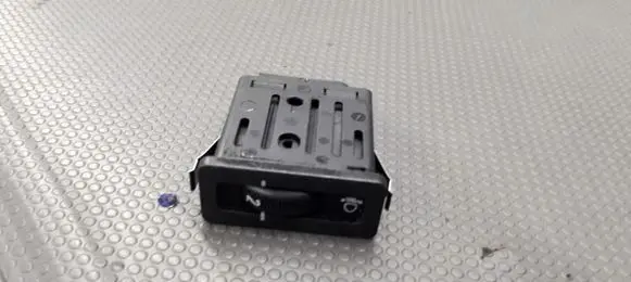 BMW 3 E36 Fog light switch 8360883