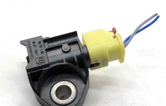 Audi A8 S8 D5 Airbag deployment crash/impact sensor 4N0959651D