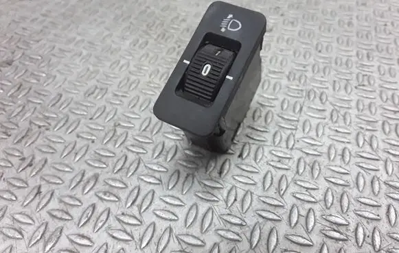 BMW 5 E39 Headlight level height control switch 61318360460