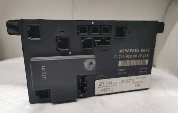 Mercedes-Benz E W211 Door control unit/module 2118200626 356804