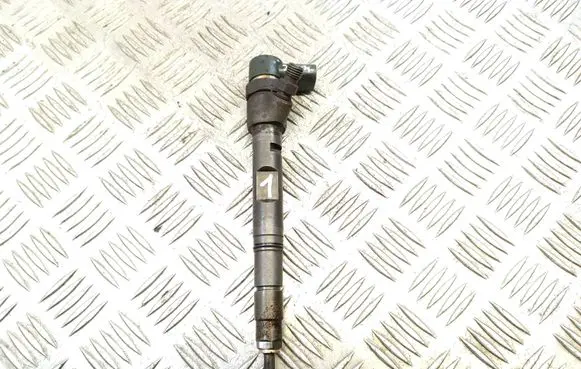 Audi A8 S8 D3 4E Fuel injector 0445110158