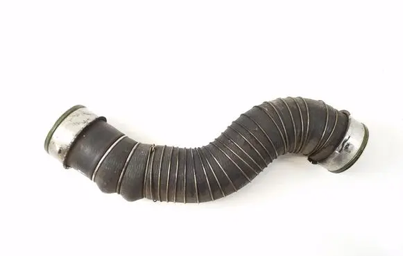 Intercooler hose/pipe