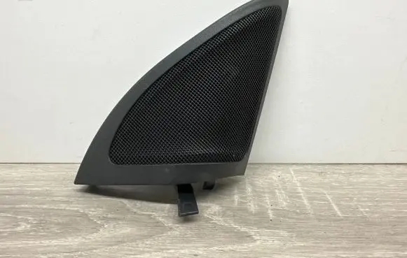 Mercedes-Benz A W176 Front door high frequency speaker A1767200211