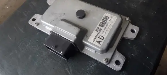 Nissan Qashqai Gearbox control unit/module 310361VB2B