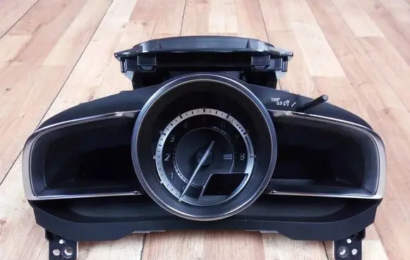 Mazda CX-3 Speedometer (instrument cluster) BJE155430