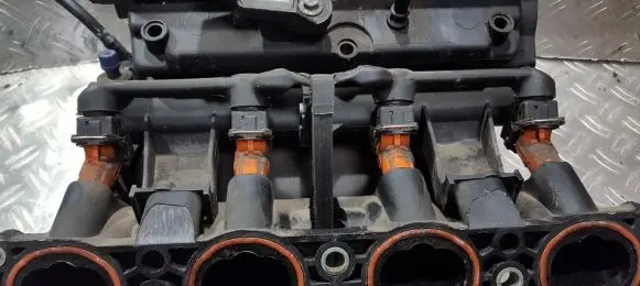 Citroen C4 I Fuel main line pipe