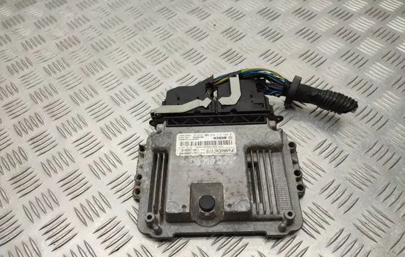 Ford C-MAX II Engine control unit/module CV6112A650ASA CV6A12B684BC 0261S11893