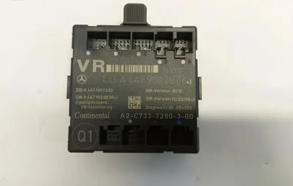 Mercedes-Benz Vito Viano W447 Door control unit/module a4479007806