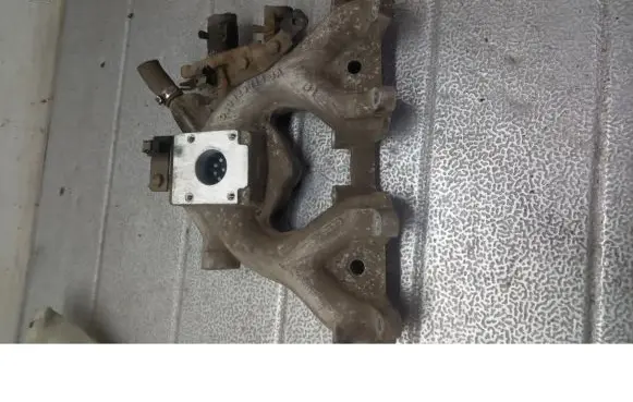 Volkswagen Polo III 6N 6N2 6NF Intake manifold