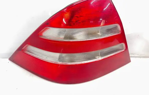 Mercedes-Benz S W220 Rear/tail lights A2208200164