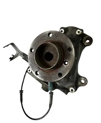 BMW 5 E60 E61 Front wheel hub 6760953
