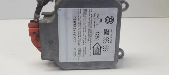 Volkswagen Golf III Airbag control unit/module 6N0909603 5WK4137