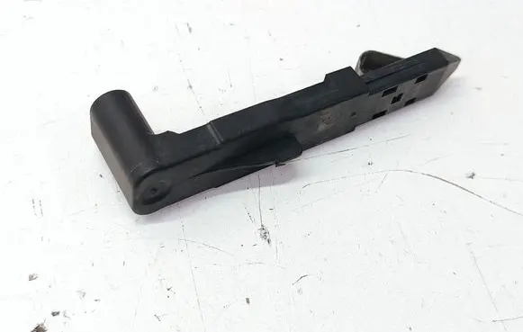 Volvo XC60 Headlight/headlamp mounting bracket 30763155 89075546